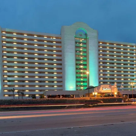 Radisson Suite Hotel Oceanfront